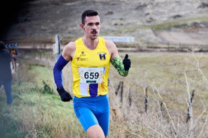 Un total de 341 participantes en la prueba garreña en una mañana invernal.