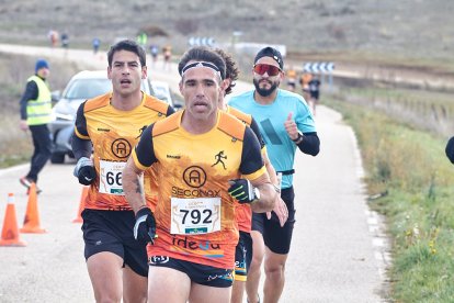 Un total de 341 participantes en la prueba garreña en una mañana invernal.