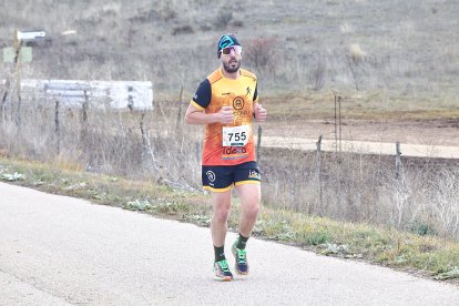 Un total de 341 participantes en la prueba garreña en una mañana invernal.