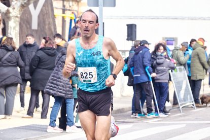 Un total de 341 participantes en la prueba garreña en una mañana invernal.