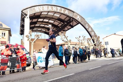 Un total de 341 participantes en la prueba garreña en una mañana invernal.