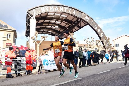 Un total de 341 participantes en la prueba garreña en una mañana invernal.