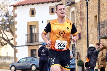 Un total de 341 participantes en la prueba garreña en una mañana invernal.