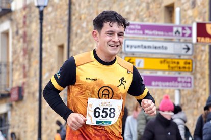 Un total de 341 participantes en la prueba garreña en una mañana invernal.