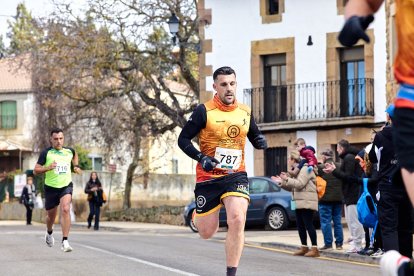 Un total de 341 participantes en la prueba garreña en una mañana invernal.