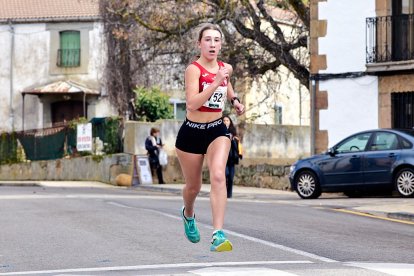 Un total de 341 participantes en la prueba garreña en una mañana invernal.
