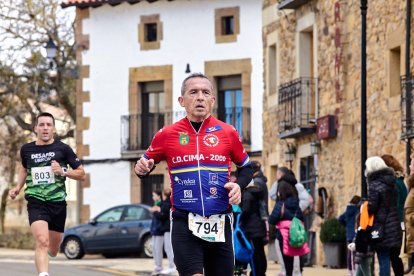 Un total de 341 participantes en la prueba garreña en una mañana invernal.