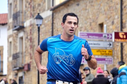 Un total de 341 participantes en la prueba garreña en una mañana invernal.