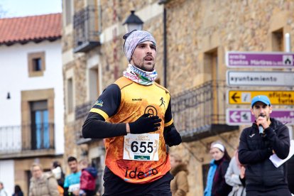 Un total de 341 participantes en la prueba garreña en una mañana invernal.