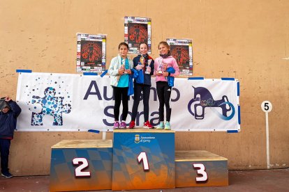 Un total de 341 participantes en la prueba garreña en una mañana invernal.