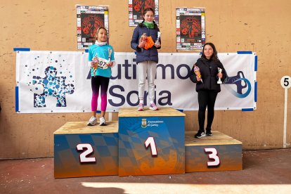 Un total de 341 participantes en la prueba garreña en una mañana invernal.