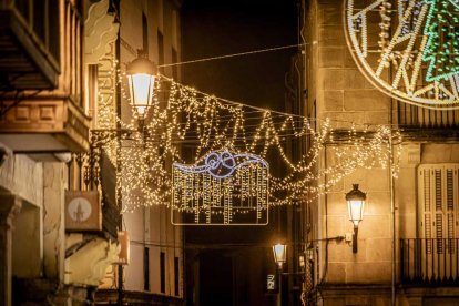 La prueba de luces llamó la atención de todo el que paseaba por las principales de Soria