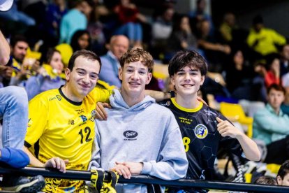 El Balonmano Soria contó con el apoyo de la afición durante todo el partido