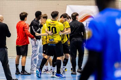 El Balonmano Soria contó con el apoyo de la afición durante todo el partido