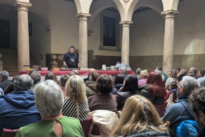 Ágreda volvió a ensalzar su verdura más característica y todo un símbolo de la gastronomía de Navidad.