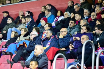 Dos errores defensivos condenan al equipo rojillo.