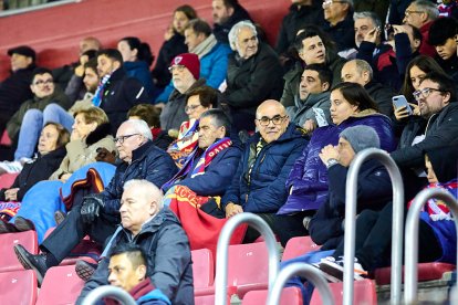 Dos errores defensivos condenan al equipo rojillo.