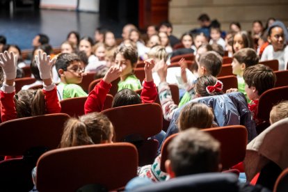 Los escolares de los distintos colegios de la capital celebran una jornada de lo más navideña.
