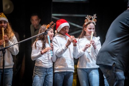 Los escolares de los distintos colegios de la capital celebran una jornada de lo más navideña.
