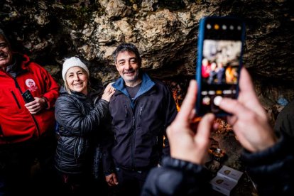La nieve no mermó las ganas de instalar el Nacimiento