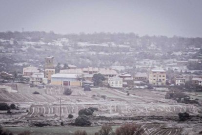 La nieve no mermó las ganas de instalar el Nacimiento