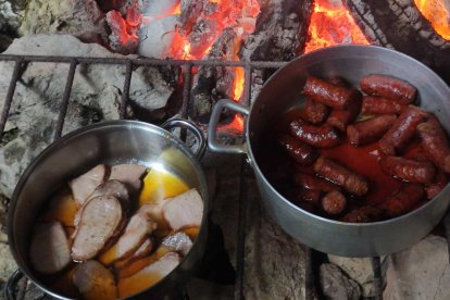 La nieve no mermó las ganas de instalar el Nacimiento