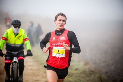 La carrera se ha convertido en una cita ineludible para numerosos aficionados al atletismo popular.