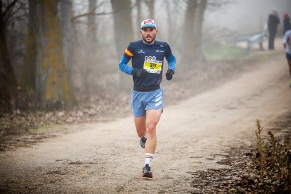 La carrera se ha convertido en una cita ineludible para numerosos aficionados al atletismo popular.