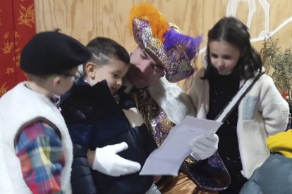 Los niños llenaron de ilusión el recinto