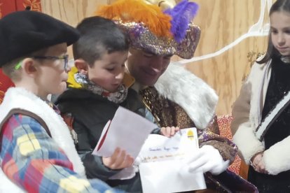 Los niños llenaron de ilusión el recinto