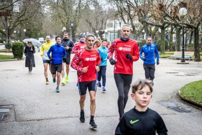 Los corredores irán relevándose para aguantar las 24 horas