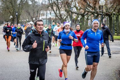 Los corredores irán relevándose para aguantar las 24 horas