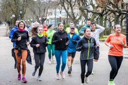 Los corredores irán relevándose para aguantar las 24 horas