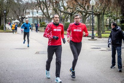 Los corredores irán relevándose para aguantar las 24 horas