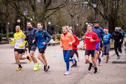 Los corredores irán relevándose para aguantar las 24 horas