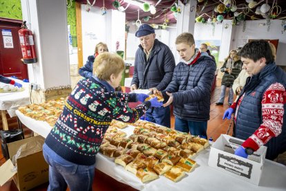Buen chocolate y roscón para los vecinos