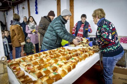 Buen chocolate y roscón para los vecinos