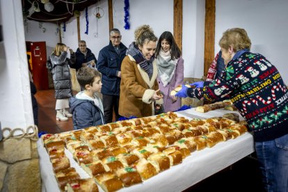 Buen chocolate y roscón para los vecinos