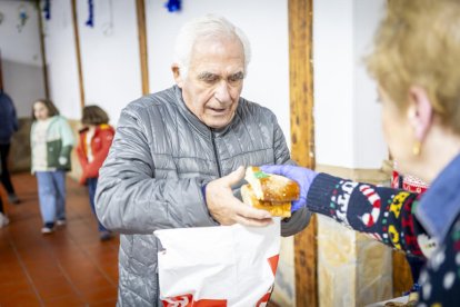 Buen chocolate y roscón para los vecinos