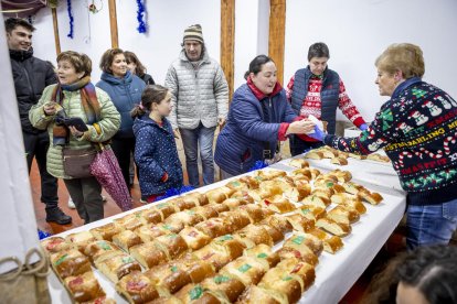 Buen chocolate y roscón para los vecinos
