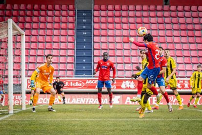 Tercera derrota consecutiva de los rojillos