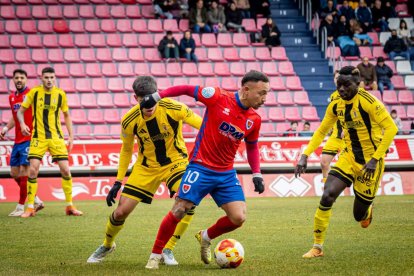 Tercera derrota consecutiva de los rojillos