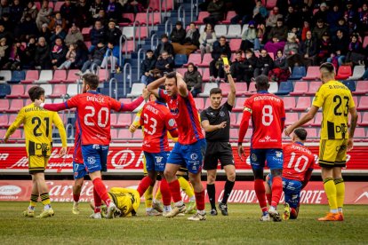 Tercera derrota consecutiva de los rojillos