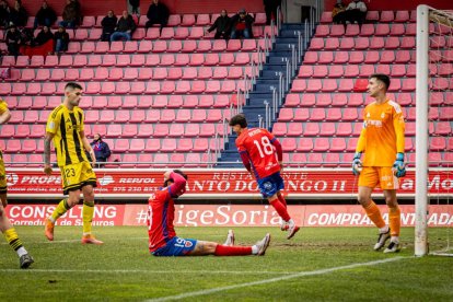 Tercera derrota consecutiva de los rojillos