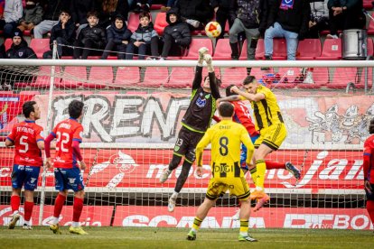 Tercera derrota consecutiva de los rojillos