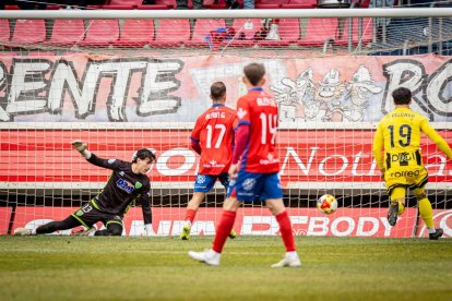 Tercera derrota consecutiva de los rojillos