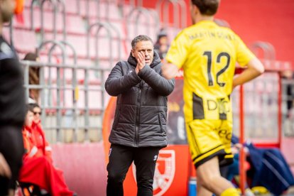 Tercera derrota consecutiva de los rojillos