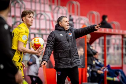 Tercera derrota consecutiva de los rojillos