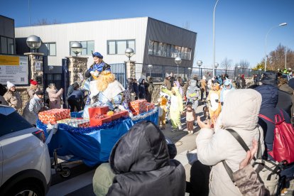 Alegre recorrido de los Reyes Magos.