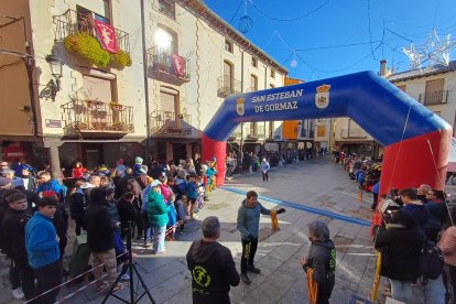 San Esteban de Gormaz acogió esta mañana una animada jornada de running y convivencia.